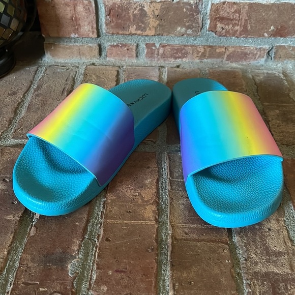 Lucky Brand Parker Rainbow Slip On Summer Slides - Picture 5 of 7